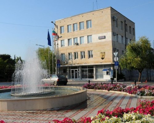 Изграждат нов съвременен Младежки център в Петрич