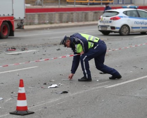 Двама загинали и 31 ранени по пътищата за денонощие