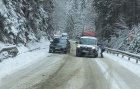 Внимание шофьори: Температурите падат, дъждът минава в сняг