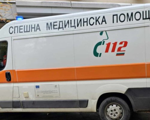 ТИР и лек автомобил в сблъсък край с. Марикостиново, мъж пострада