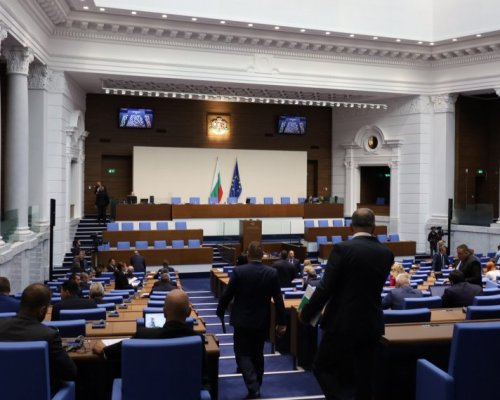 НС няма да се разпуска преди парламентарни избори