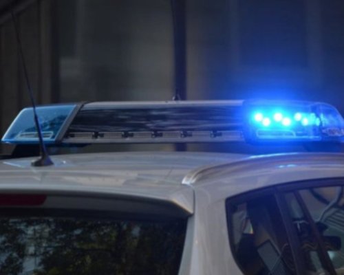Белезници за трима нападнали и заплашвали полицаи в Белица