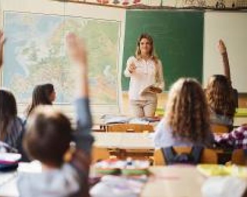 Важно за ученици и родители: Ваканции, изпити и неучебни дни през 2024 година