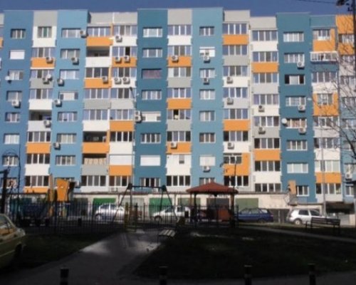 Кметът Методи Байкушев обясни процедурите за кандидатстване за енергийното обновление на жилищни сгради в Благоевград