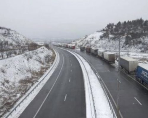 Катастрофа на АМ Струма заради заледен участък