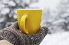 В студа: Доброволци раздават безплатен топъл чай на благоевградчани