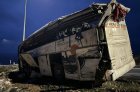 АД В ТУРЦИЯ! 9 убити в обърнат автобус