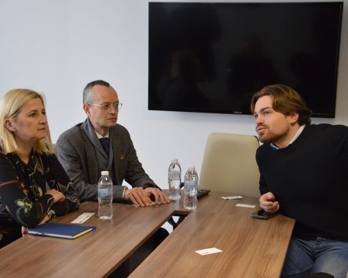 Кметът на Бларгоевград Методи Байкушев посети българо-френското предприятие Монеа в Благоевград