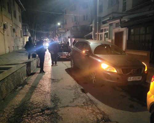 Неправилно спряла кола направи огромно задръстване в центъра на Благоевград