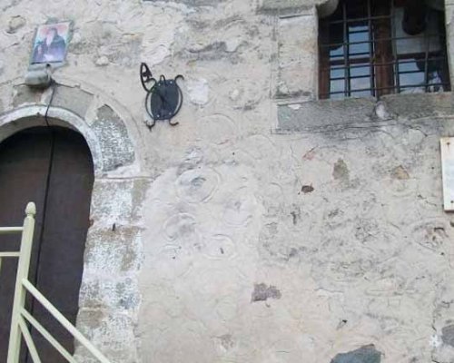 Вярващи нощуваха в храма на св. Антоний в Мелник