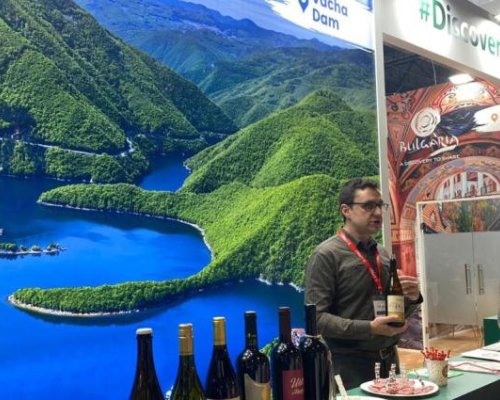 България черпи с вина на изложение в Мадрид