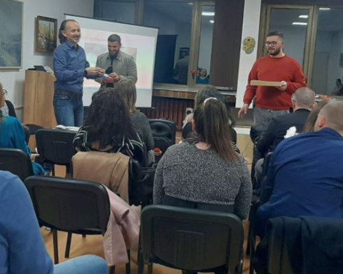 Терапия с изкуство зареди с позитивна енергия деца и възрастни в Благоевград