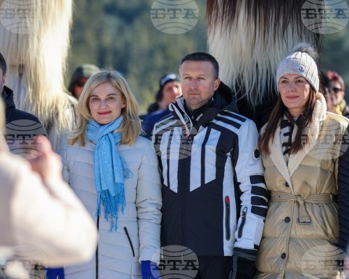 Със слънце, снежни поляни и музика на празникът  Белица-Семково 2024