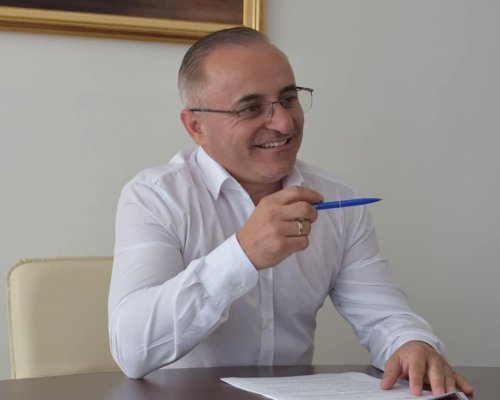 Кметът Ат. Стоянов към медиците: Работете, не се поддавайте на политическо влияние, зам. министър Гетов обеща нова, високопроходима линейка за Спешна помощ-Сандански