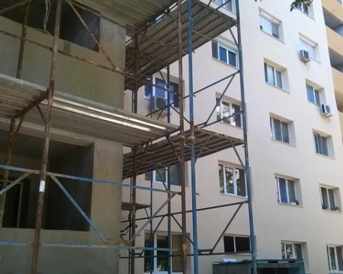 В Благоевград и Разлог не искат и да чуят за платено саниране