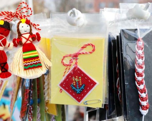 НОВО 20: Мартеници с ТикТок и Барби хит за Баба Марта!