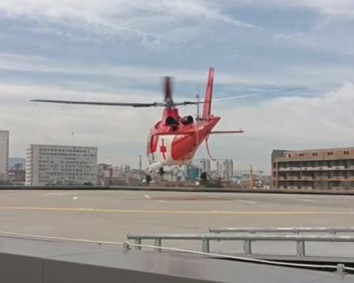Въздушна линейка докара пострадал ски състезател от Банско до София