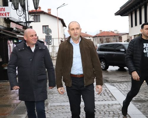 Президентът Румен Радев в Банско: Втората кабинка е нужна за туризма