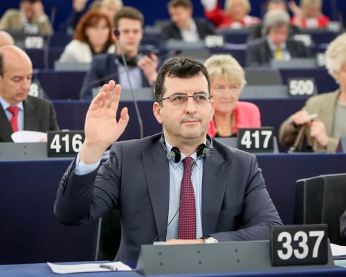 Асим Адемов, ГЕРБ, за премиера Денков: Посредственост, аматьорщина, алчност за власт!