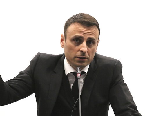Пирин Гоце Делчев издигна Бербатов за президент на БФС