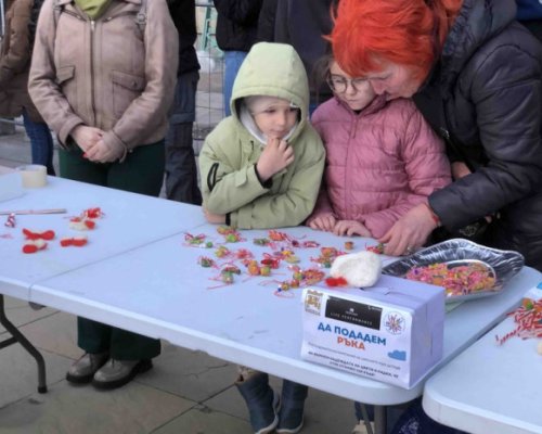 Благоевград се обедини в подкрепа на две любими учителки