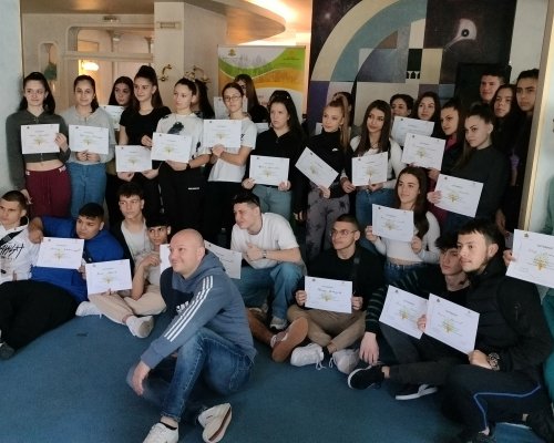 Стотици младежи станаха по-ангажирани към проблемите на околната среда