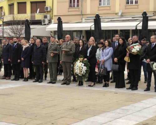 Благоевградчани сведоха глави пред героите, отдали живота си за свободата на България