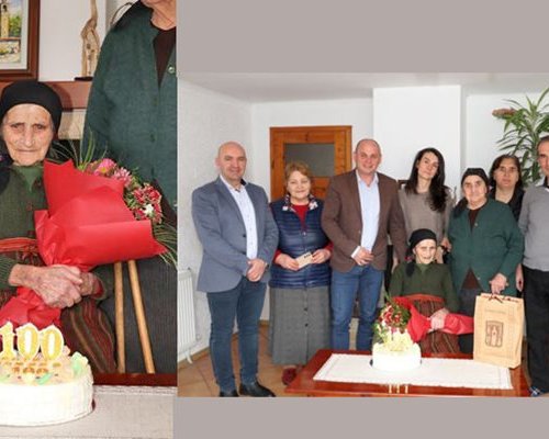 100-годишната баба Елена от Банско не признава диети, грижи се за 98-годишната си сестра
