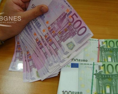 Еврото остава над 1,09 долара в междубанковата търговия