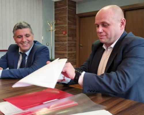 Кметът Стойчо Баненски подписа споразумение с МРРБ за финансиране на обекти в община Банско