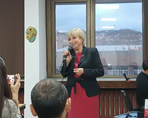 Романтична вечер с Мира Радева в Благоевград