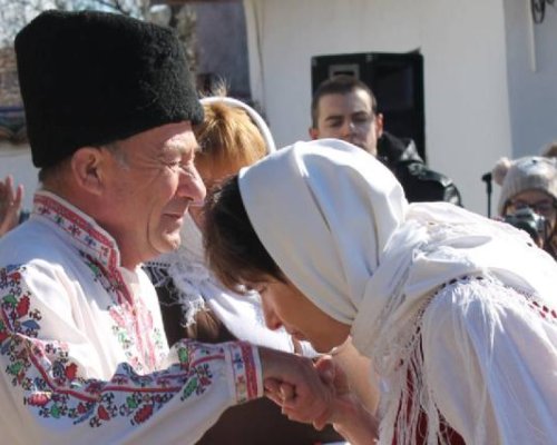 ЧУДЕСА И ВЯРА: Последен шанс за венчавки и прошка (СНИМКИ)