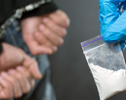 Спипаха с дрога ученици и млада жена