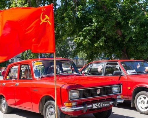 Когато комунисти и капиталисти искат да правят коли: връзката на Porsche и СССР