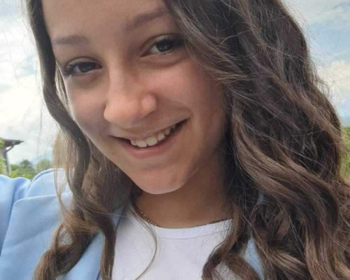 Дъщерята на кмета на село Полена Веселин-Мария Топузова първа по успех на областния кръг на олимпиадата по Български език и литература