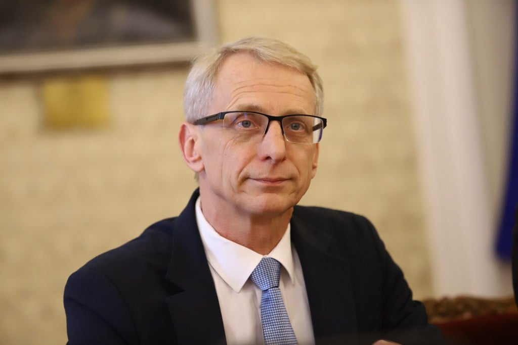 Николай Денков към ГЕРБ: Вместо да хвърляме страната в хаос да спазим дадената дума - ротация! Николай Денков към ГЕРБ: Вместо да хвърляме страната в хаос да спазим дадената дума - ротация!