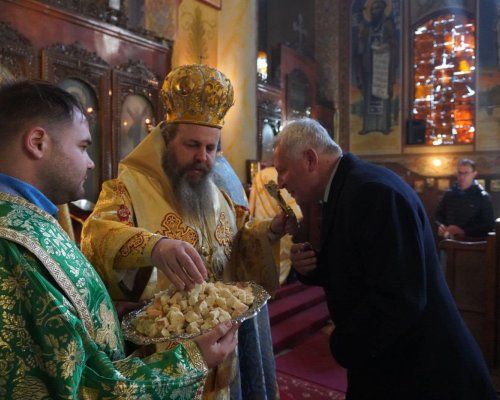 С тържествени богослужения храм Свето Благовещение Богородично отбеляза храмовия си празник