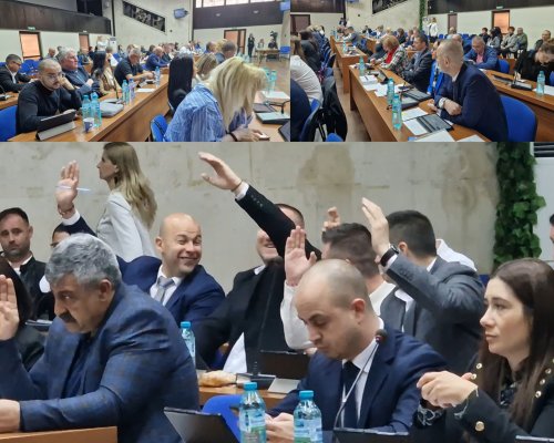 Общинските съветници приеха декларация в подкрепа на ЮЗУ Неофит Рилски във връзка с медийни публикации за университета