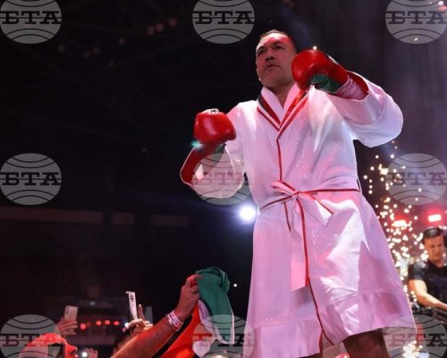 Кубрат Пулев наби Хълк в 12 рунда и се окичи с пояса на WBA