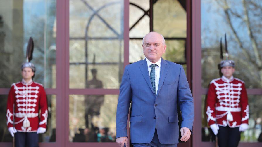Няма да има промени в кабинета на Димитър Главчев, вътрешният министър Калин Стоянов остава