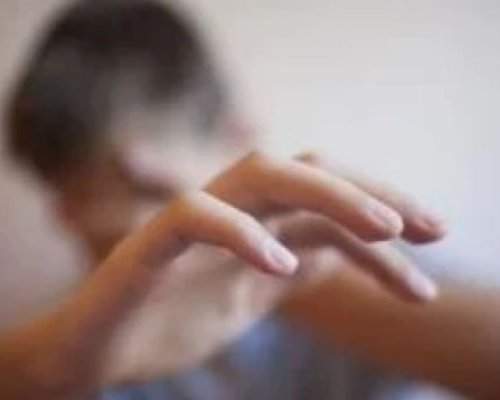 Душене и побой: Родители твърдят, че третокласничка тормози системно съучениците си