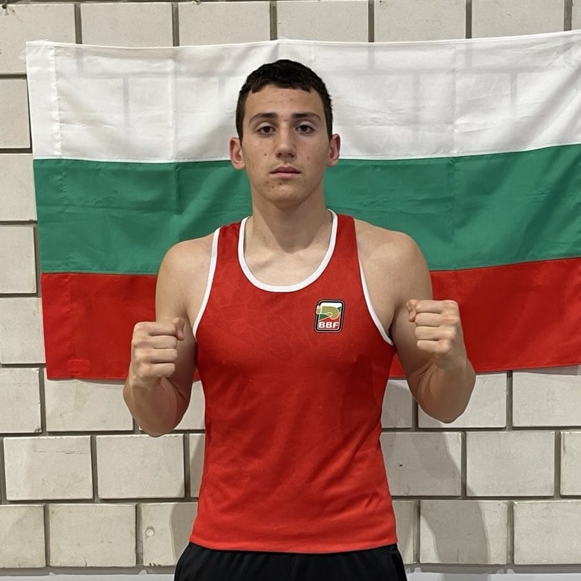 Стоян Петров на финал на Европейското първенство по бокс