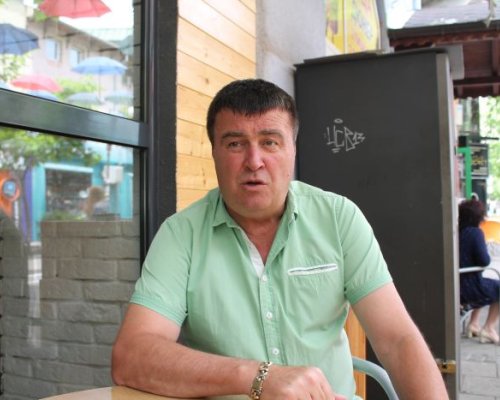 Бизнесменът Бакалов обяви: Баничката в евро ще е по-евтина от сега