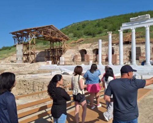 Чужденци очаровани от Хераклея Синтика и винените изби в Мелник