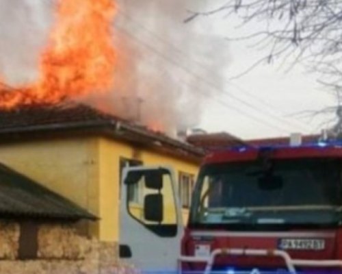 Пожар избухна в къща в Сандански