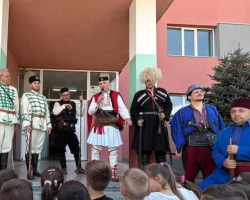 Урок по родолюбие в 9. ОУ Пейо Яворов в Благоевград
