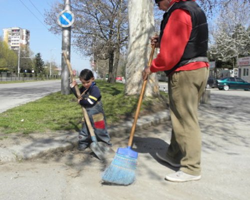 Пролетно почистване в Банско
