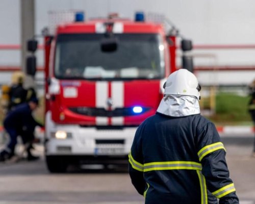 Пожар избухна в цех за пелети в село Хаджидимово