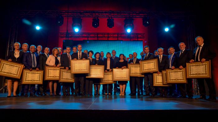 Вижте всички победители в конкурса Кмет на годината 2015