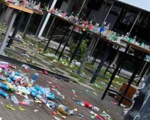 Централно място в Благоевград заприлича на сметище след Великденски купон